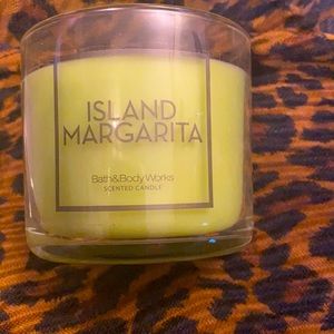 Bath n Body 4oz candle